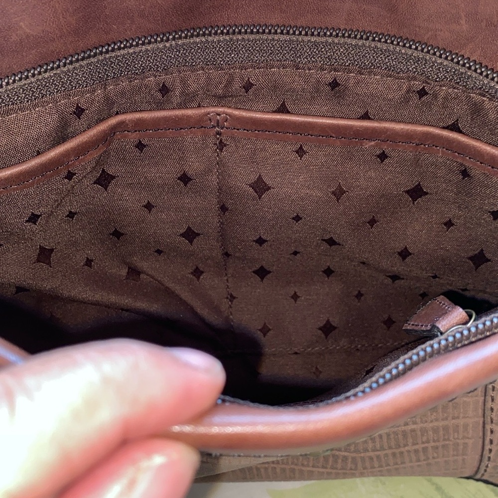LAST CHANCE BAG‼️ Fossil Vintage Reissue (VRI) Clutch - Picture 9 of 9